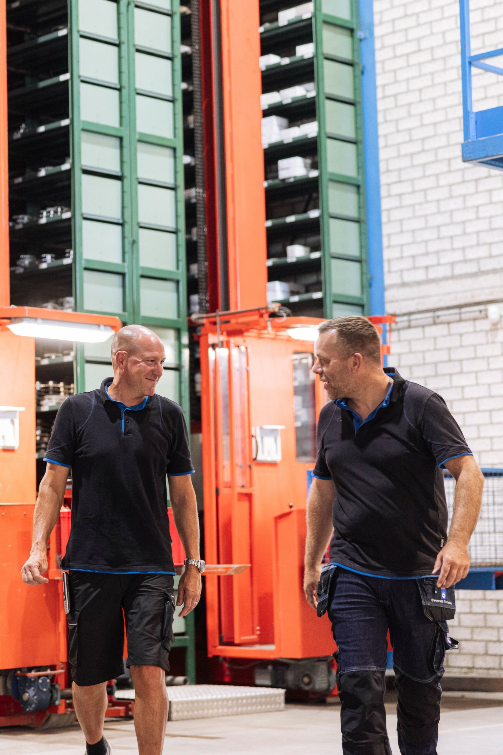 Medewerkers Overveld techniek praten